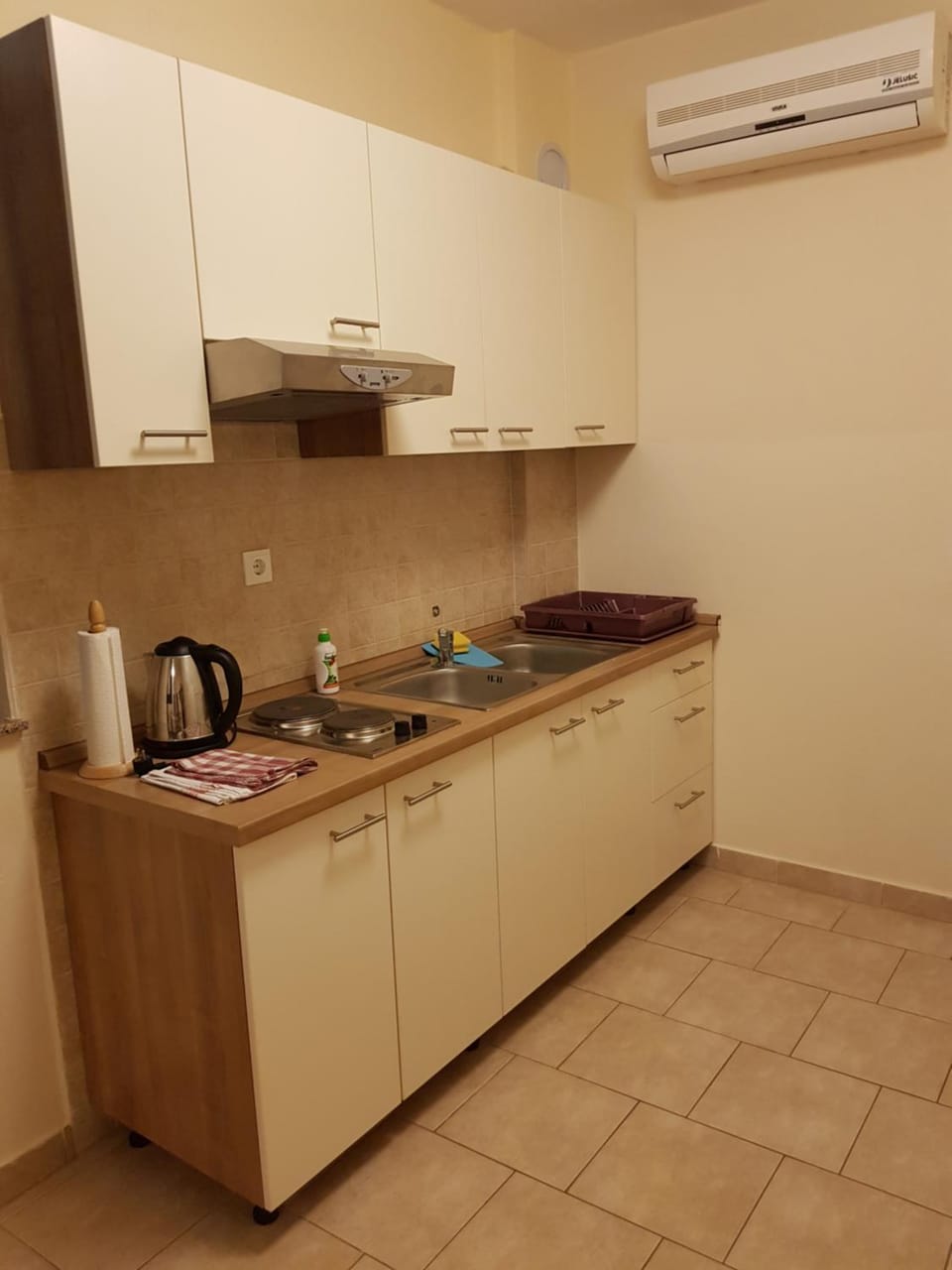 Kitchen or kitchenette, Other