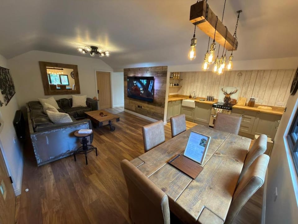 Blackwood - Luxury cottage surround by woodlands Villa in England