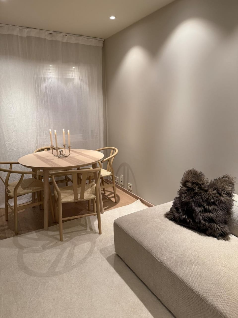 Scandinavian style home - central & free parking Apartment in Tromso