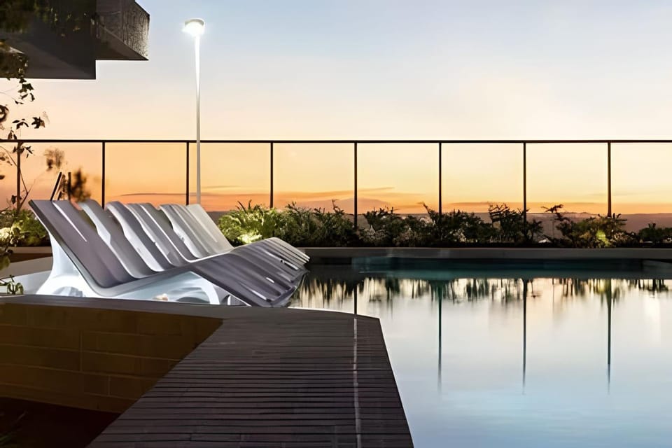 Swimming pool, Swimming pool