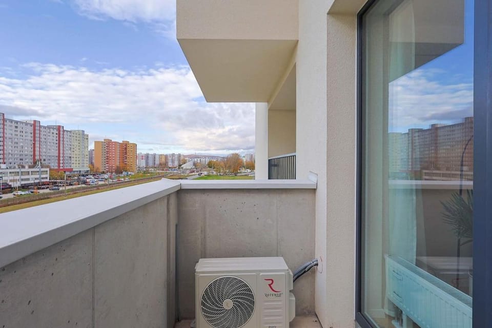 Balcony/Terrace, air conditioner