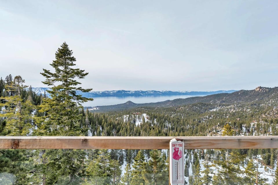 Wooded Hilltop Stay Shared Hot Tub + Lake Views House in Kingsbury
