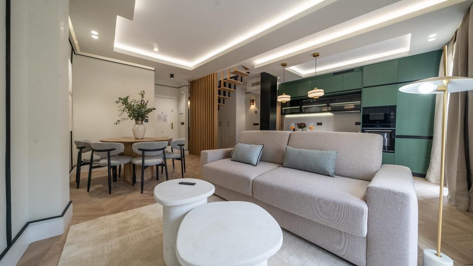 Seating area, Dining area