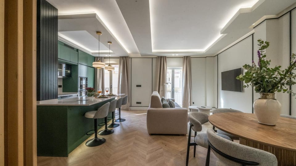 Kitchen or kitchenette, Living room, Dining area