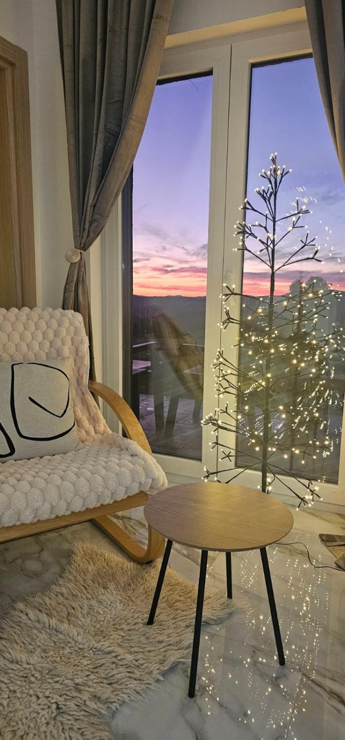 View (from property/room), Living room, Seating area