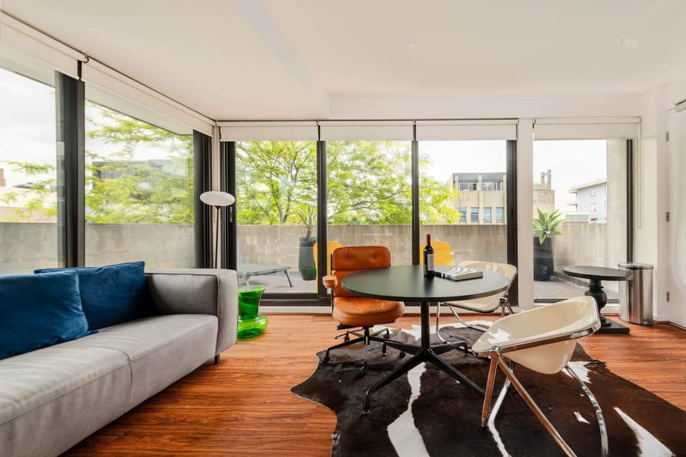 Living room, Dining area