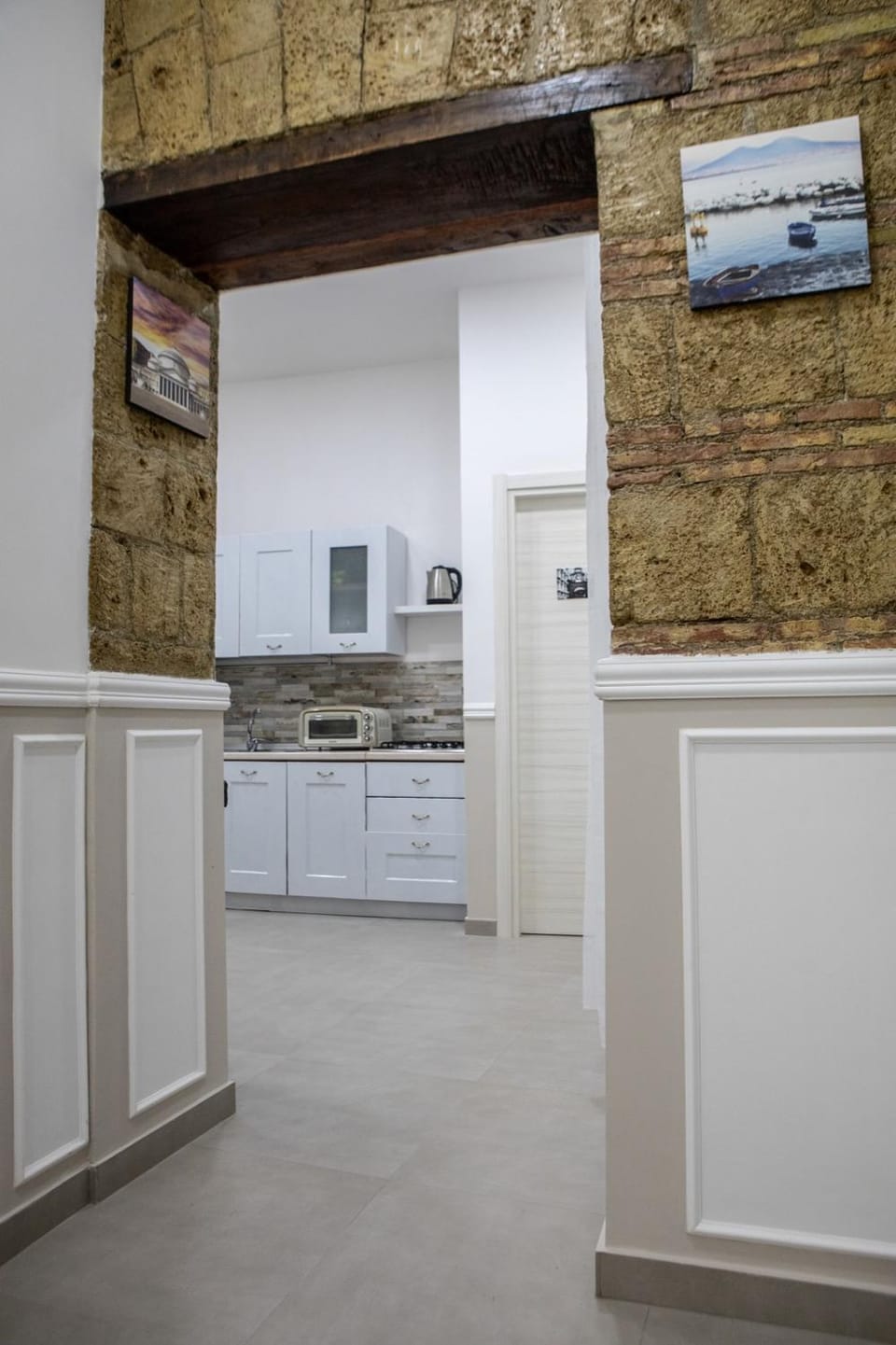 B&B Le quattro porte di napoli CENTRO STORICO Bed and Breakfast in Naples