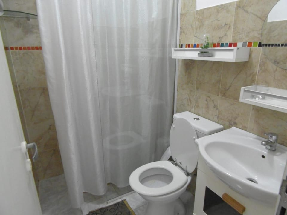 Shower, Toilet, Bathroom
