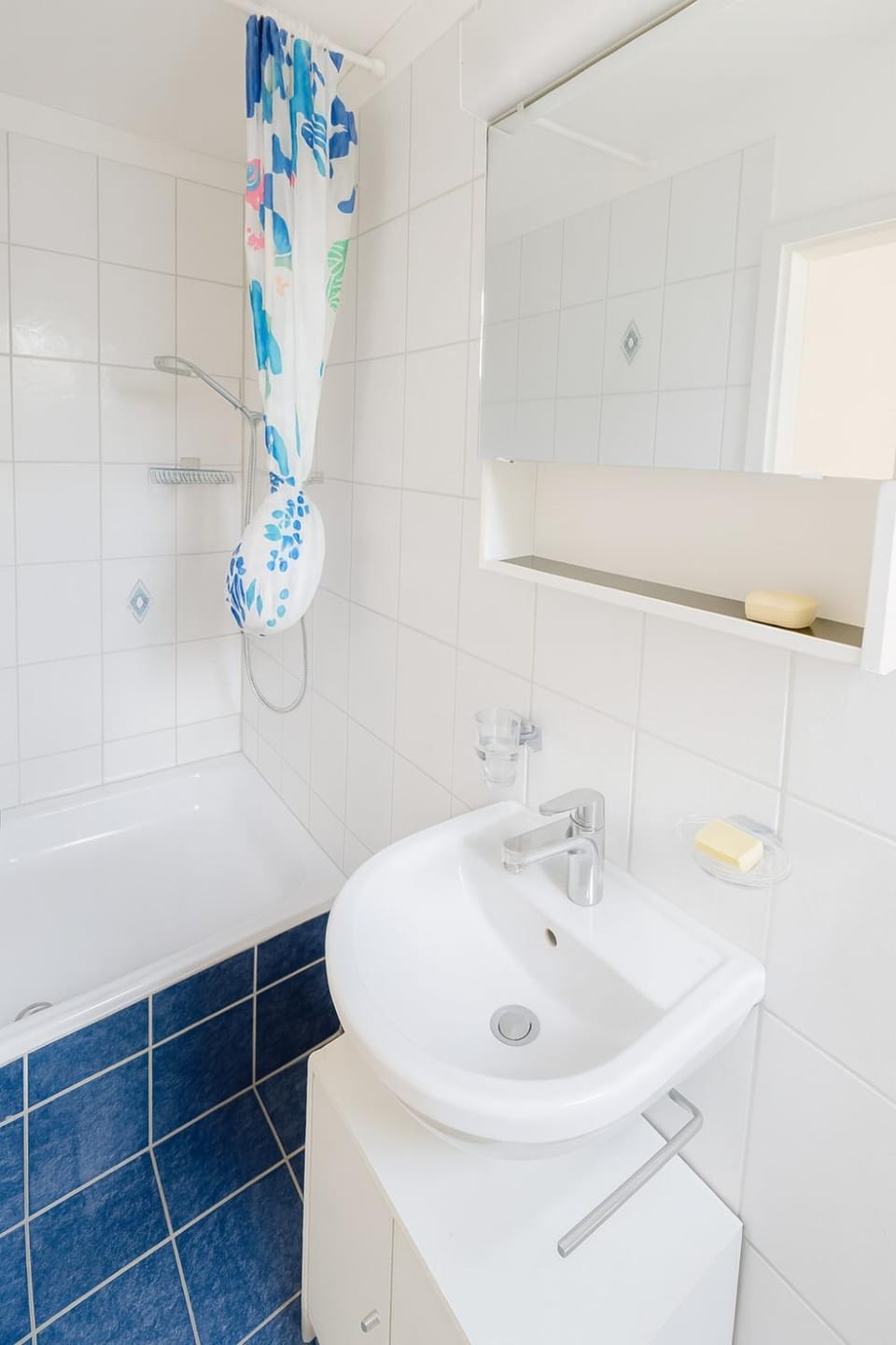 Aussergewöhnliche Loft Wohnung mit Hängenetzen und Schaukeln Apartment in Canton of Zurich