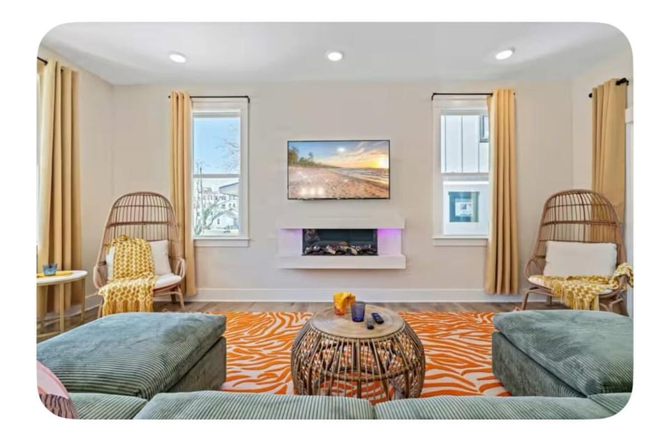Brand New 3 Bed 3 Bath Modern Home in Downtown House in Raleigh