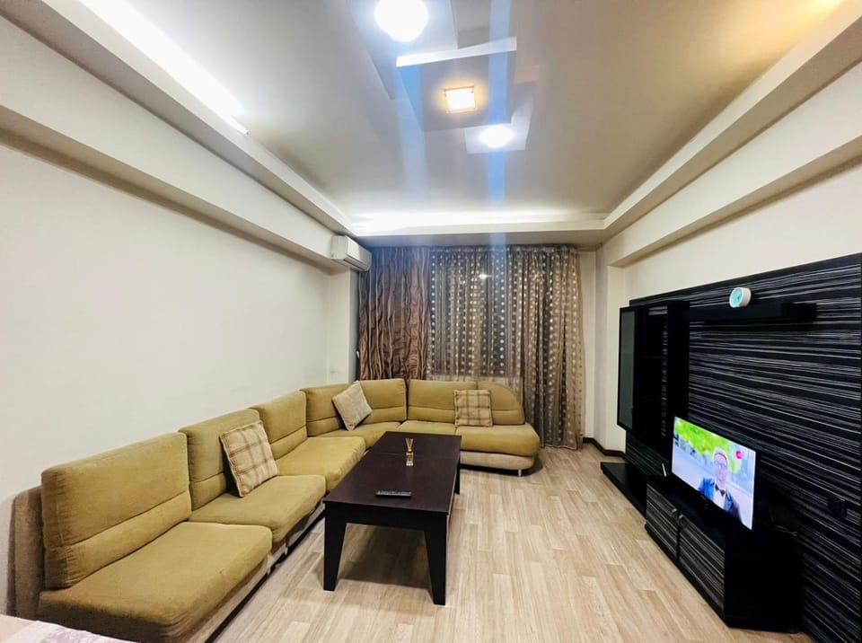 Yerevan City Center- Cozy and Sunny Apartment - Near Republic Square Apartment in Yerevan