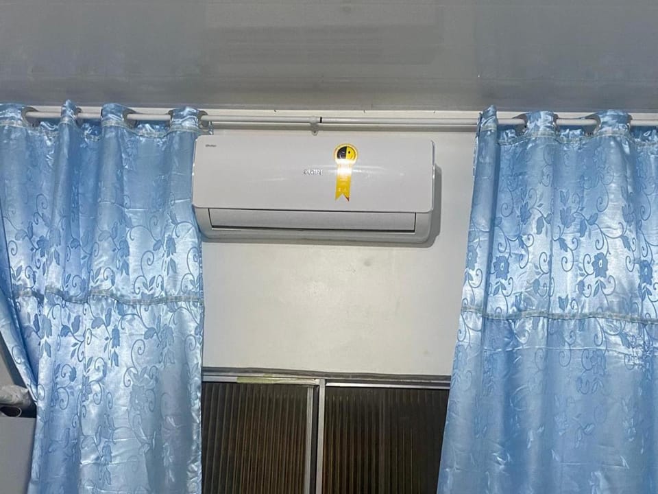 Casa Completa e Aconchegante com 2 Cômodos - terá duas pessoas na casa House in Belém