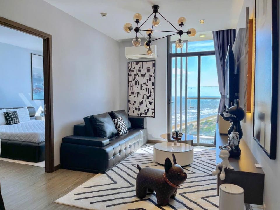 Living room, Bedroom