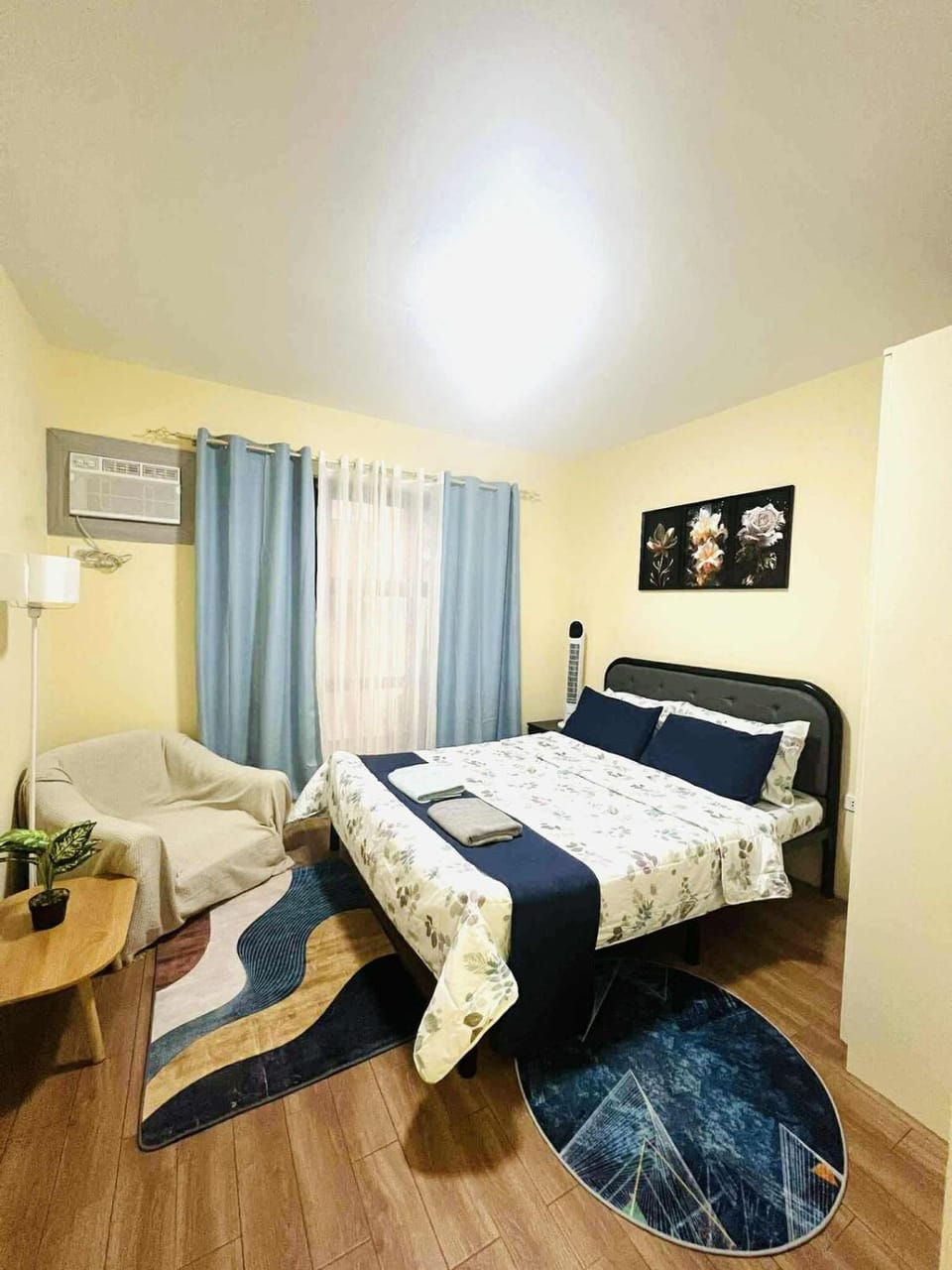 Bed, Bedroom, air conditioner