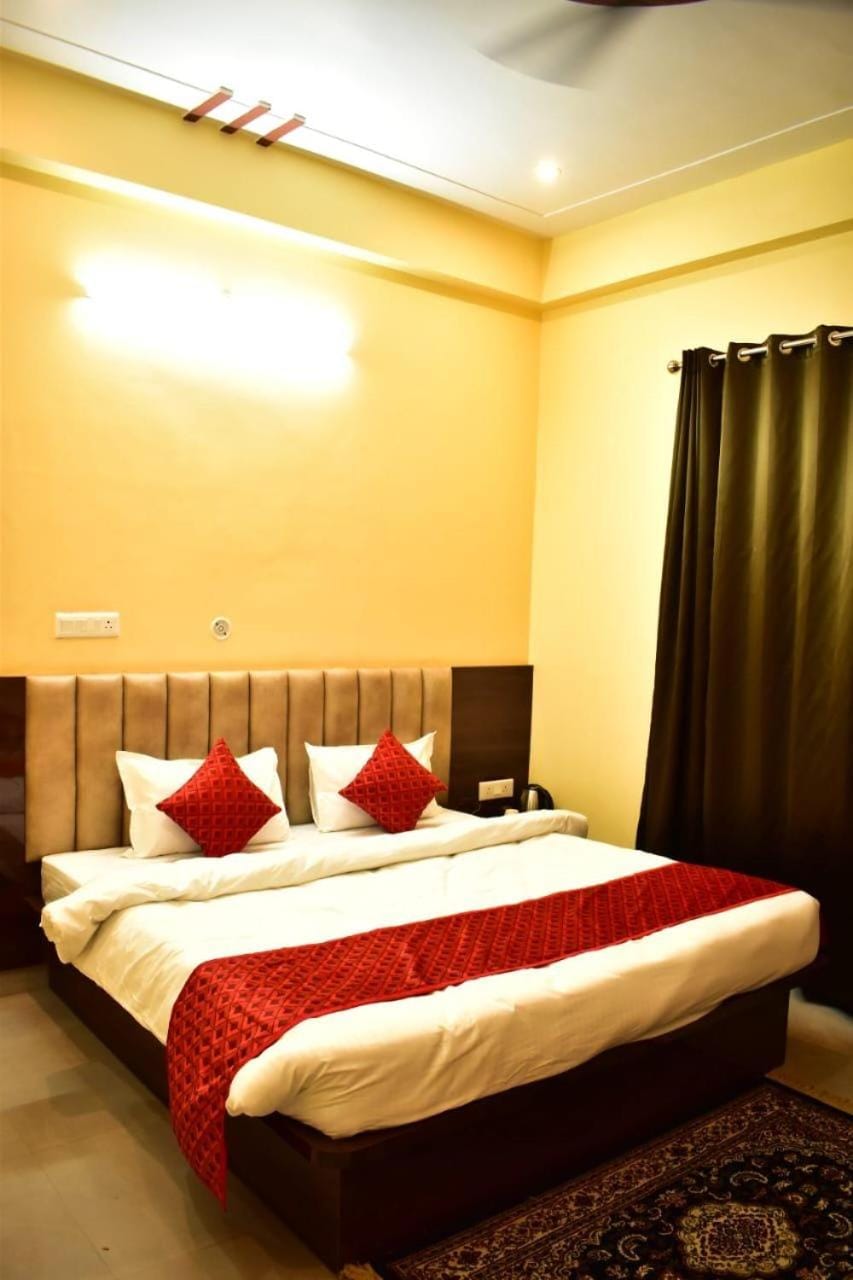 Maa Saraswati Homestay Vacation rental in Uttar Pradesh