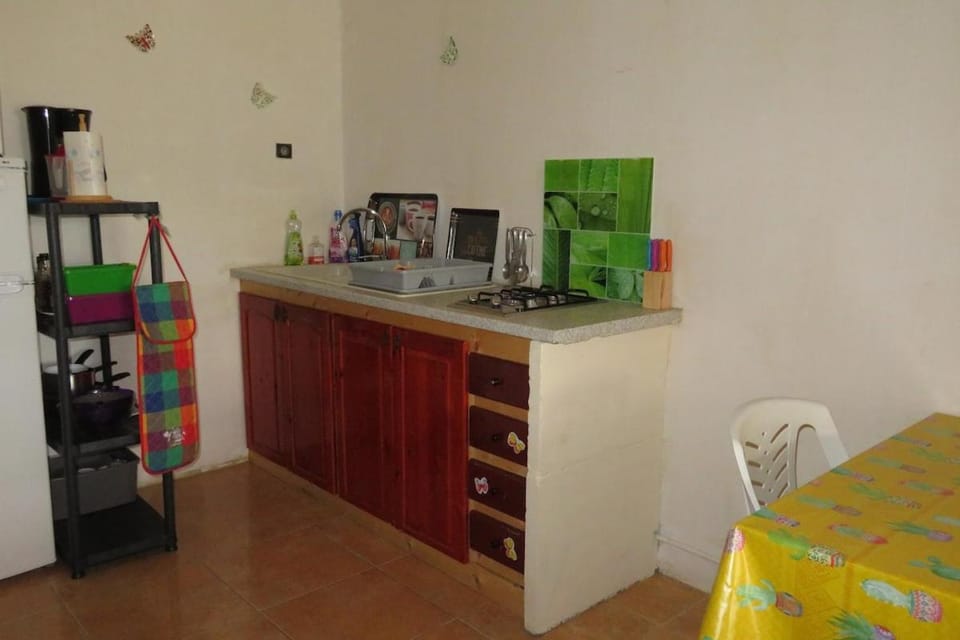 LOGEMENT REZ DE JARDIN A 4mn DES PLAGES Apartment in Martinique