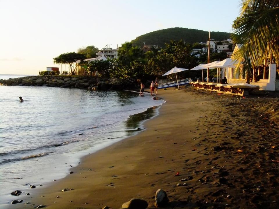 LOGEMENT REZ DE JARDIN A 4mn DES PLAGES Apartment in Martinique