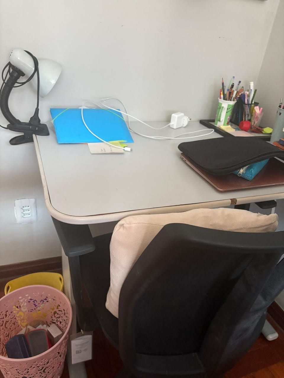 Room with space for home office for COP30 Apartment in Belém