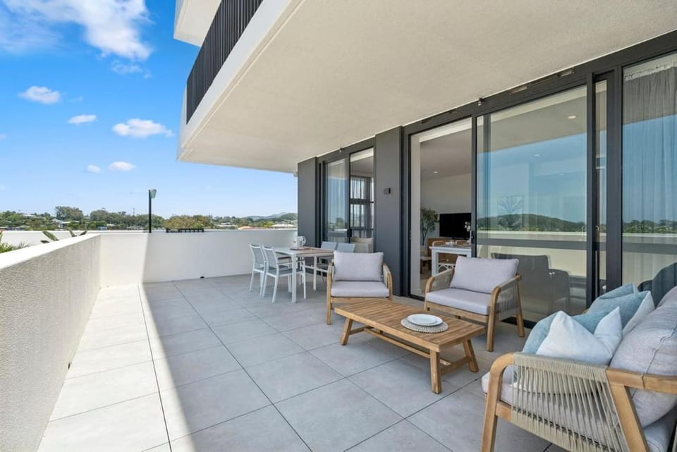 409 at CODA - City Convenience Meets Coastal Ease Apartment in Coffs Harbour