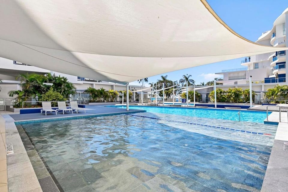Beachfront Luxury Resort Living Apartment in Hervey Bay