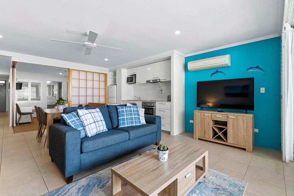 Beachfront Luxury Resort Living Apartment in Hervey Bay