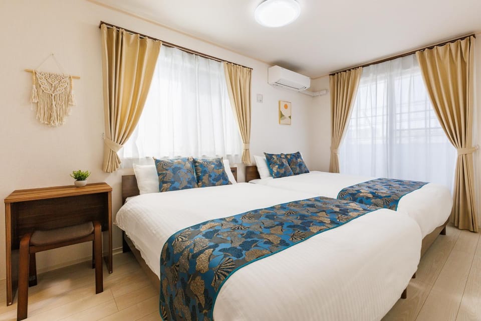 Bed, Bedroom
