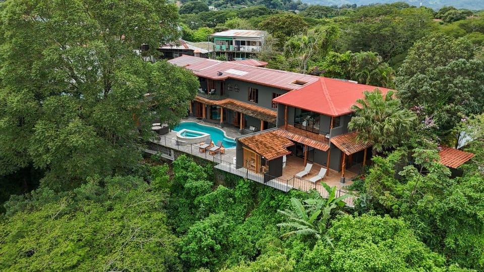 Property building, Balcony/Terrace