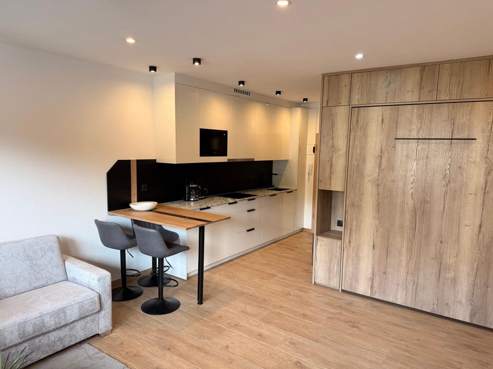Kitchen or kitchenette, Living room, wardrobe