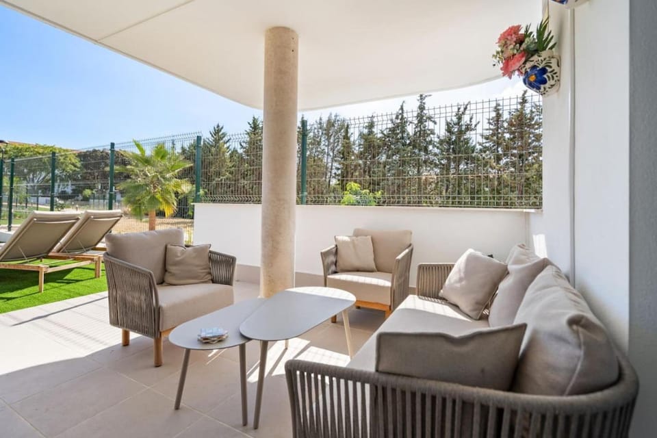 Day, Garden, View (from property/room), Balcony/Terrace, Balcony/Terrace, Seating area, Garden view