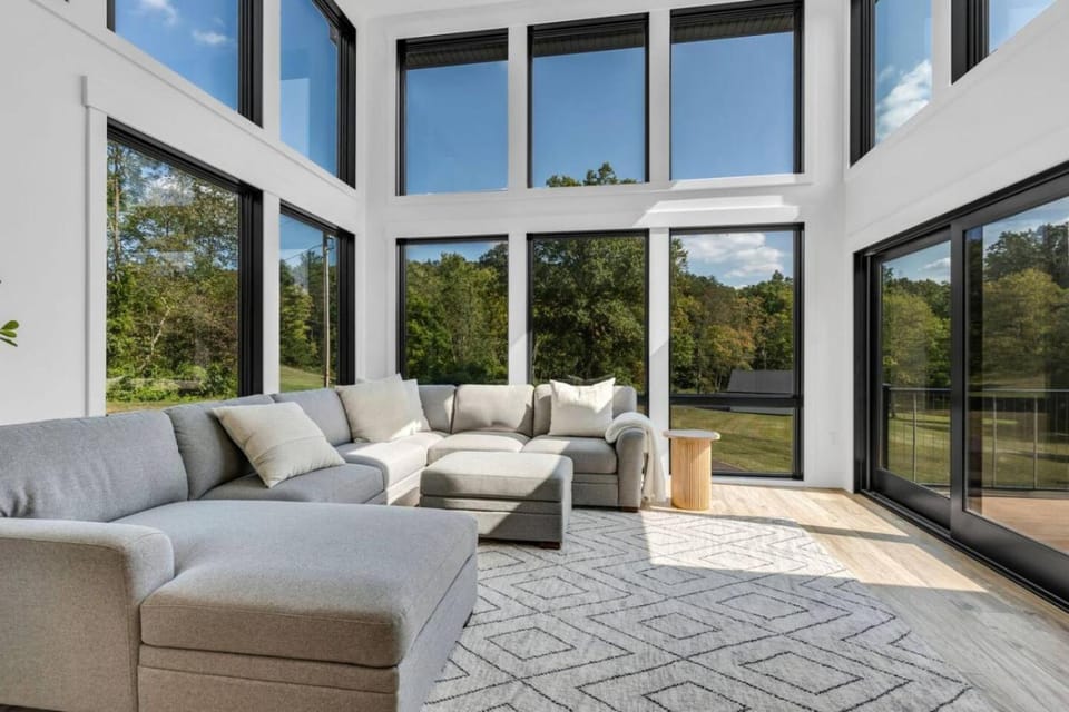 Elegant Modern Escape House in Pennsylvania