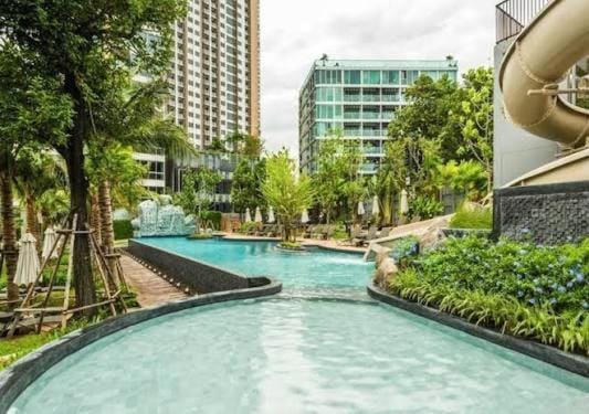 Unixx Pattaya Apartment in Pattaya City