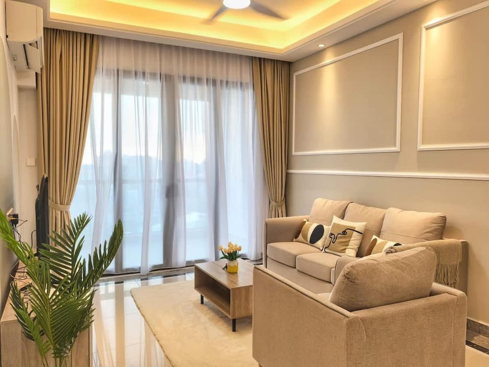 R&F Princess Cove 2BR Sea View JB CIQ Spacious House in Johor Bahru