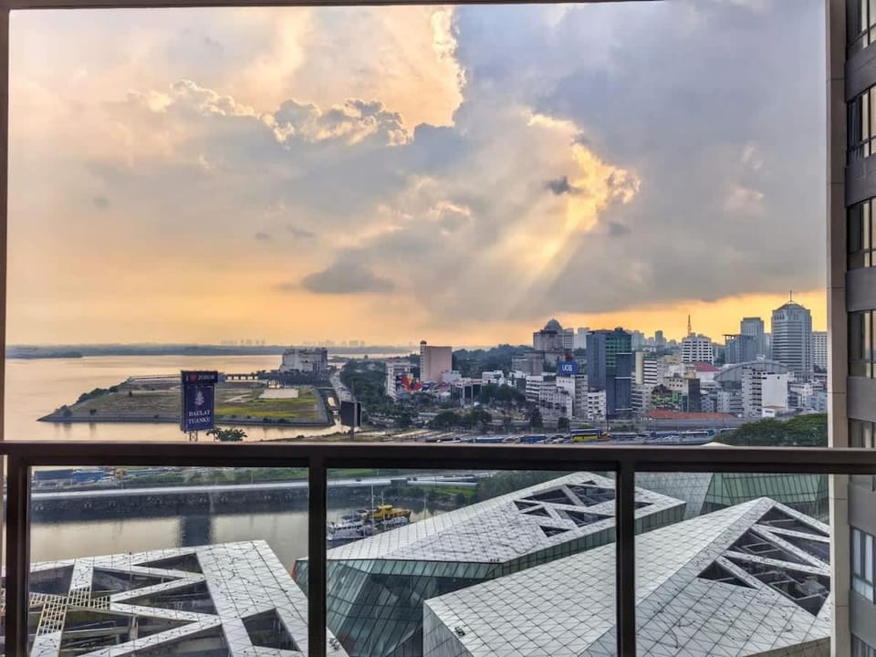R&F Princess Cove 2BR Sea View JB CIQ Spacious House in Johor Bahru