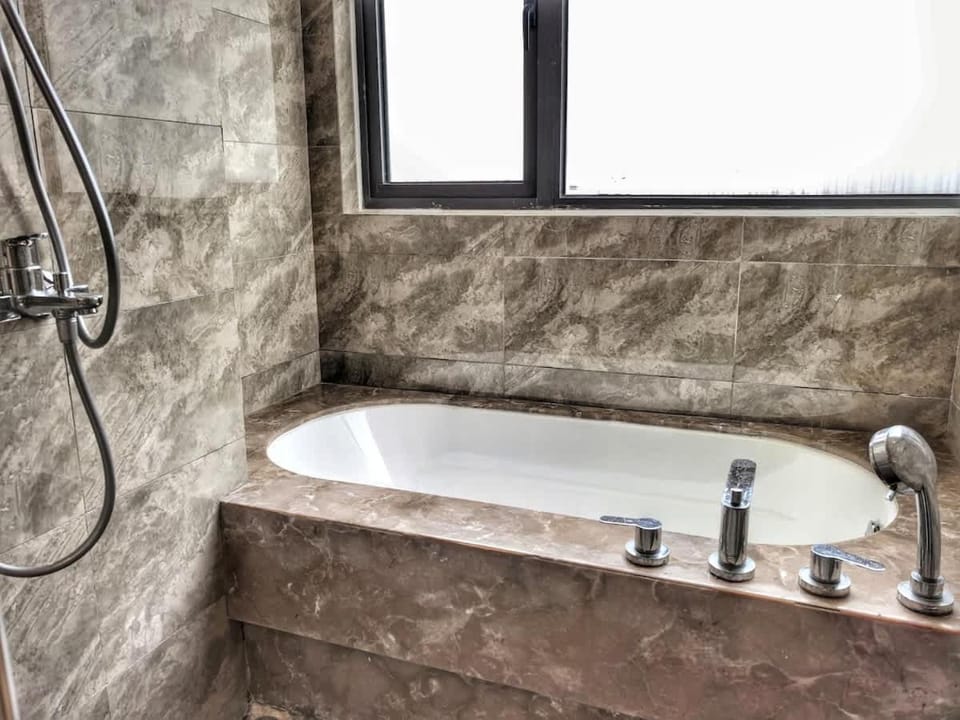 R&F Princess Cove 3BR Sea View Bathtub JB Malls House in Johor Bahru