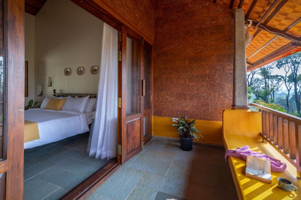 Bed, Balcony/Terrace, Photo of the whole room, Seating area, Bedroom, towels