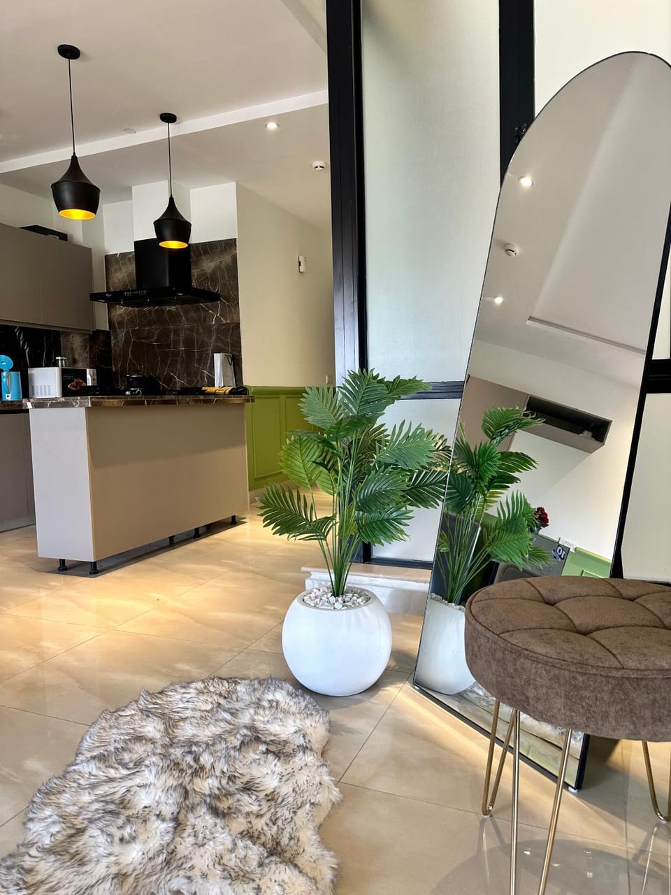 Zameen aurum Luxury Apartment Gulberg 3 Mirhaa homes-3 Apartment in Lahore