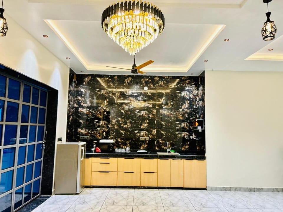 Black Rose 5 BHK Premium Luxurious villa Villa in Gujarat