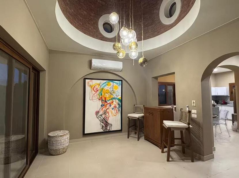 Spacious outdoor area featuring a swimming pool ! Bed and Breakfast in Hurghada