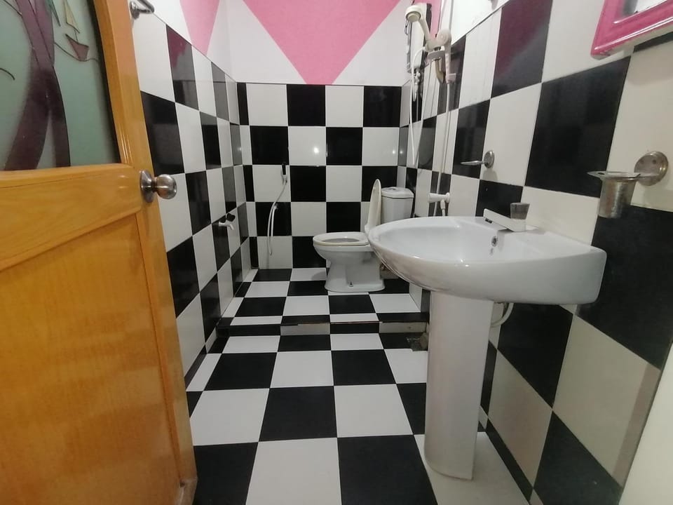 Toilet, Bathroom