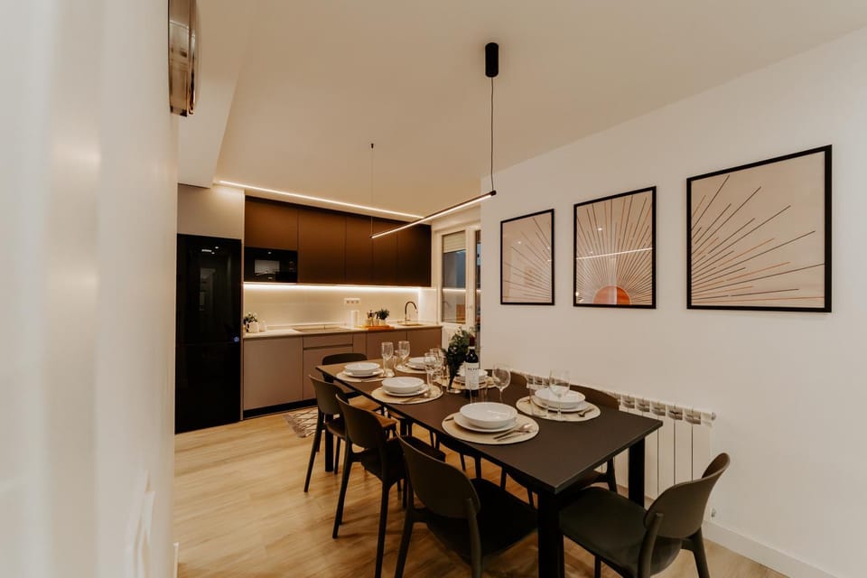 Kitchen or kitchenette, Living room, Dining area