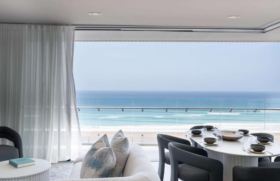 View (from property/room), Balcony/Terrace, Living room, Seating area, Dining area, Sea view