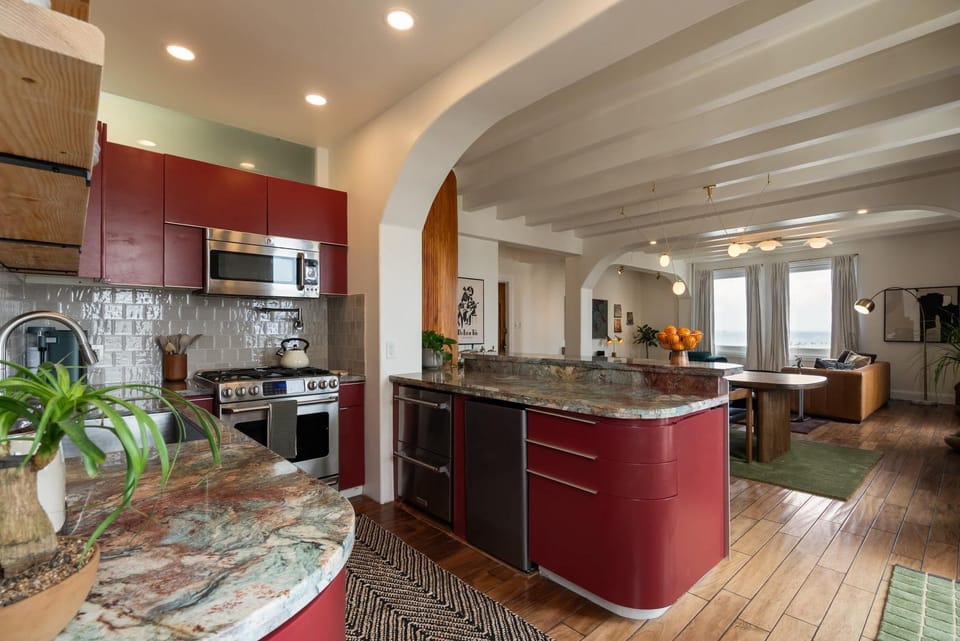 Kitchen or kitchenette