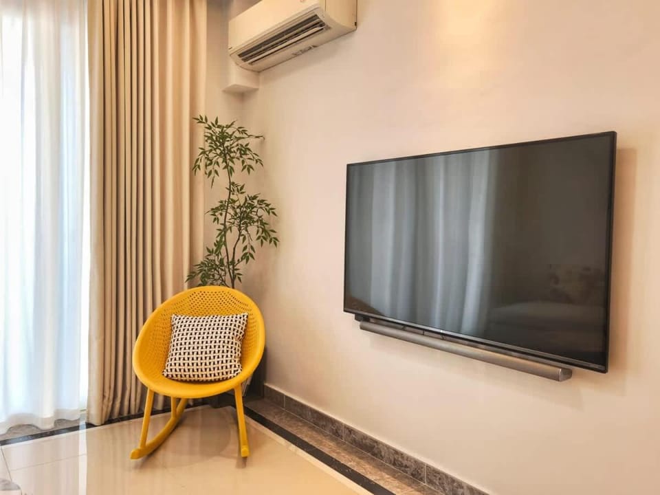 R&F Princess Cove 2BR Sea View JB-SG CIQ Modern Apartment in Johor Bahru