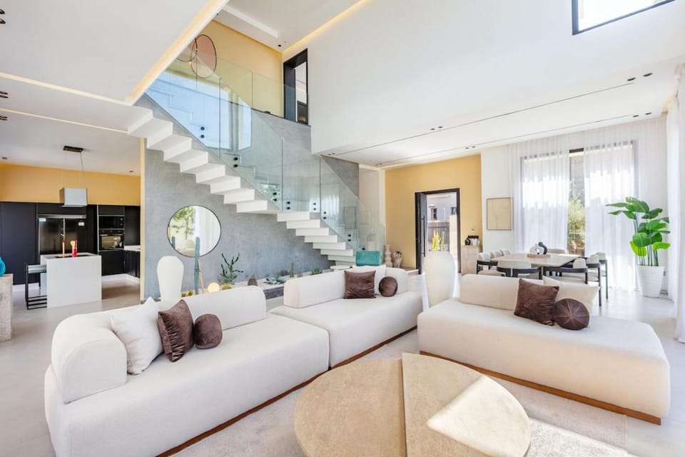 Luxury Villa, Design, Comfort, Heated Pool, Games Villa in Marrakesh-Safi