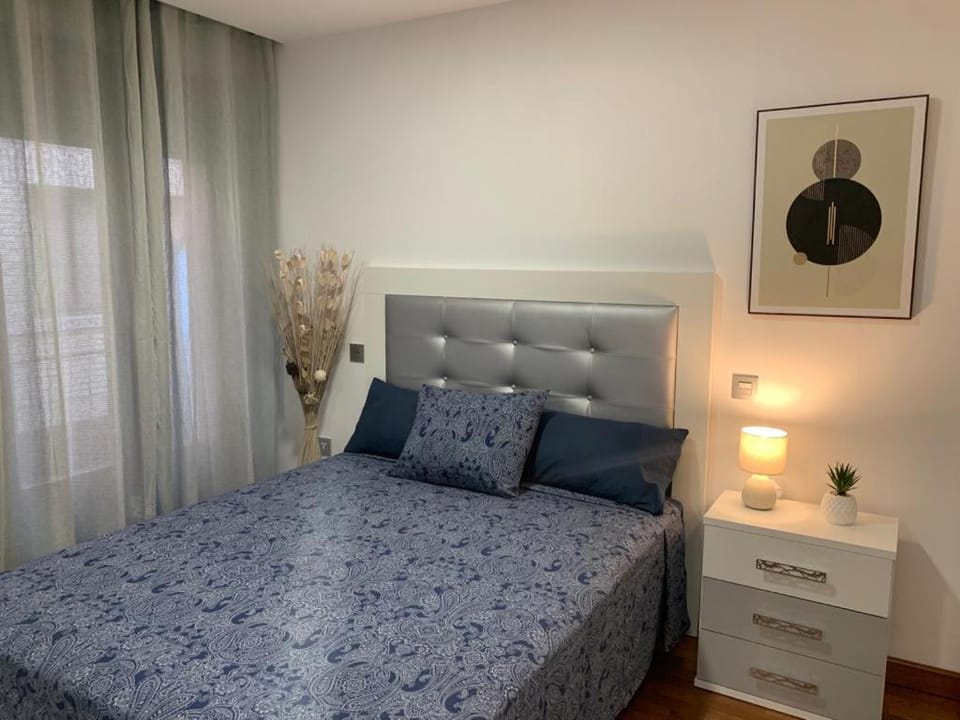 Bedroom, wardrobe