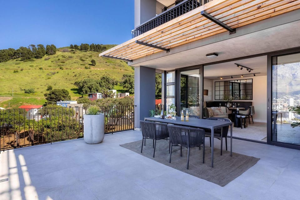 Modern and Luxury, 270 Degree Views, Bo-Kaap Cape Town - Vista Luxe Apartment Apartment in Cape Town