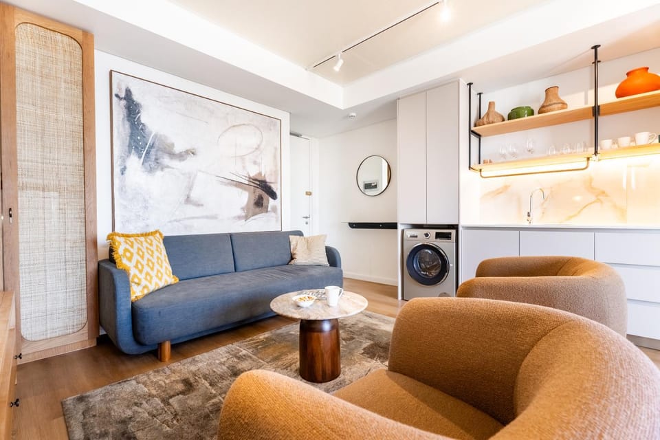 Ocean Views, Perfect Location, Communal Pool & Gym - Eleve 602 Sea Point Apt Apartment in Sea Point