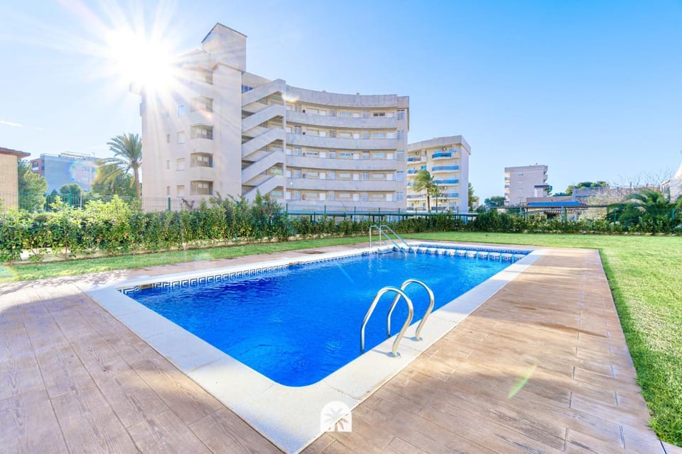 Swimming pool, Swimming pool