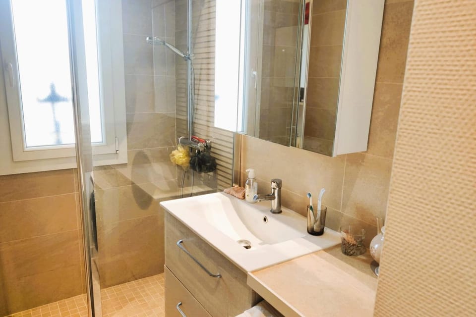 Peaceful stay with stunning views Apartment in Hyères