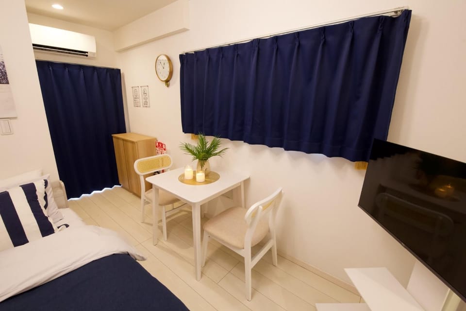 Photo of the whole room, Dining area, air conditioner